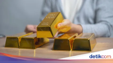 Penurunan Rp 10.000 Tercatat pada Harga Jual dan Buyback Antam Palembang