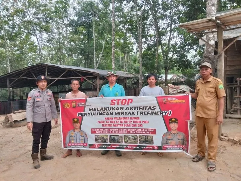 Dialog Persuasif Dipilih untuk Menyampaikan Larangan Minyak Ilegal di Pangkalan Bulian